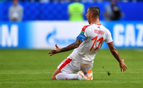 "Navas không có cơ hội cản phá cú sút phạt của Kolarov, mọi thứ đều hoàn hảo từ góc sút, quỹ đạo bay và lực sút" - Efan Ekoku, cựu cầu thủ Nigeria "Navas không có cơ hội cản phá cú sút phạt của Kolarov, mọi thứ đều hoàn hảo từ góc sút, quỹ đạo bay và lực sút" - Efan Ekoku, cựu cầu thủ Nigeria