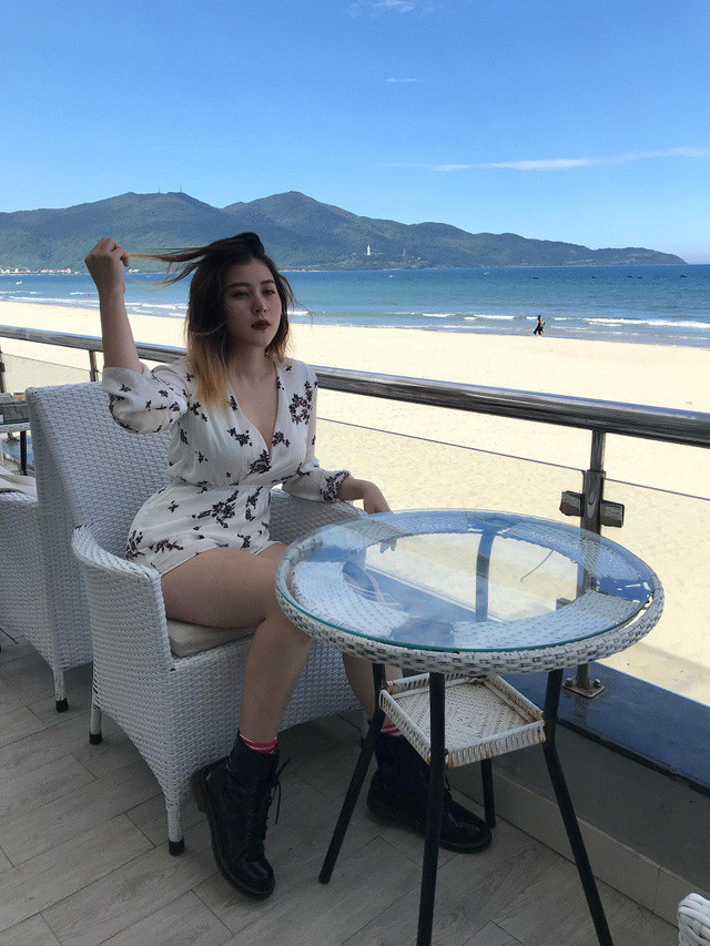  Vẻ đẹp quyến rũ, trưởng thành sớm của cô gái 16 tuổi