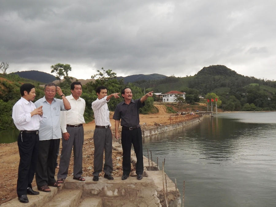 Kiểm tra an toàn đập thủy điện tại Quảng Trị.