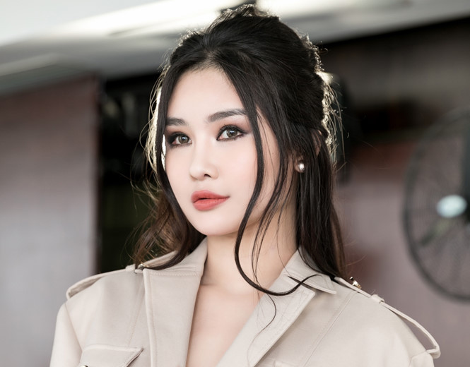 Lê Âu Ngân Anh cho biết bản thân sẽ tham gia showbiz với một tư cách khác