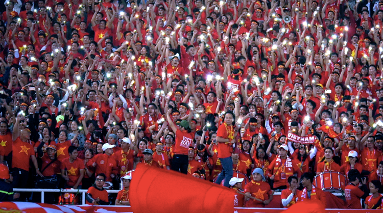 Đạo diễn và nhà sản xuất mong muốn đưa “11 niềm hy vọng” đến nhiều hơn khán giả hâm mộ bóng đá Việt Nam Đạo diễn và nhà sản xuất mong muốn đưa “11 niềm hy vọng” đến nhiều hơn khán giả hâm mộ bóng đá Việt Nam