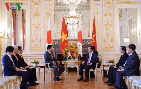  Chủ tịch nước Trần Đại Quang tiếp thân mật Chủ tịch Ủy ban điều hành Hạ viện Nhật Bản Keiji Furuya.