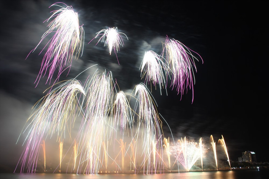  Với chủ đề “điện ảnh dưới các vì sao”, phần thi của đội sẽ giống như một thước phim điện ảnh hấp dẫn được tạo nên từ pháo hoa. Ảnh: N.T