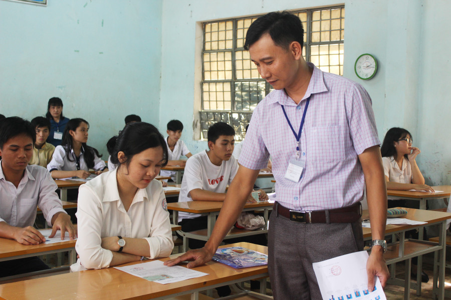 Em Nội tự tin, cố gắng đạt điểm cao trong kỳ thi THPT Quốc gia. Ảnh: N.T