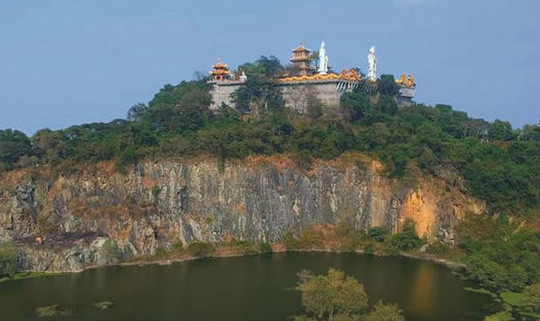 Toàn cảnh chùa Châu Thới