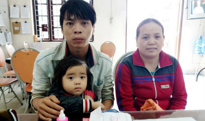 Anh Trần Thanh Hà và cháu Trần Gia Hân cùng người thân tại CAP Trà Bá.