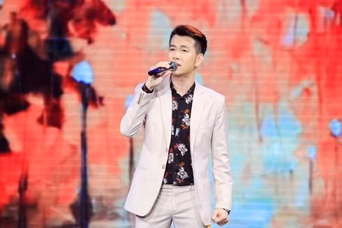  Hồ Trung Dũng là gương mặt quen thuộc của chương trình, anh nhiều lần tham gia dẫn dắt chương trình cùng MC Quỳnh Hương.