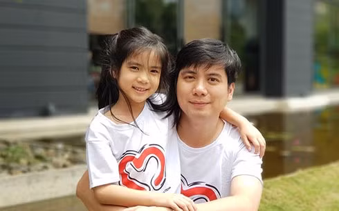 Anh Long và con gái đều mang nhóm máu hiếm (Ảnh: NVCC)