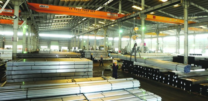  Cùng với chi phí tài chính quá cao, giá vốn hàng bán tăng mạnh đang gây áp lực lên hiệu quả kinh doanh của Hoa Sen.