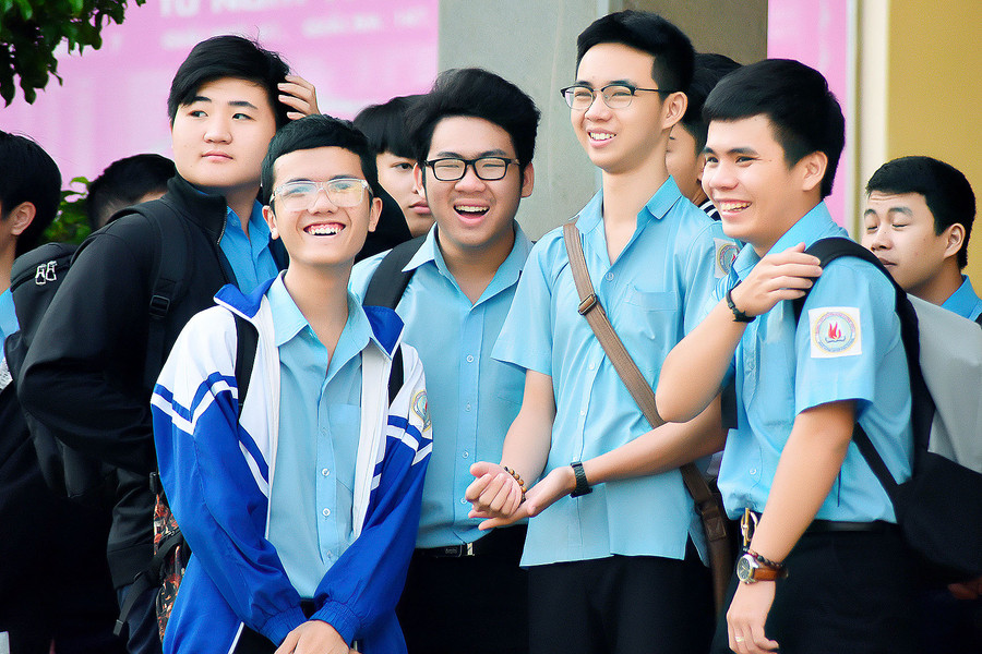 Thí sinh cảm thấy an tâm hơn khi bước vào kỳ thi nhờ sự hỗ trợ từ các tổ chức, cá nhân. Ảnh: Đức Thụy