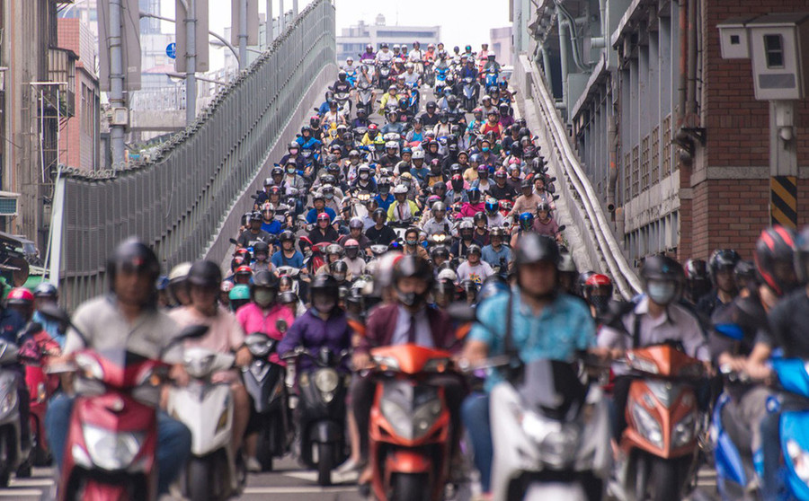 Một cây cầu ở Đài Bắc của Đài Loan vào giờ cao điểm - Ảnh: Shutterstock Một cây cầu ở Đài Bắc của Đài Loan vào giờ cao điểm - Ảnh: Shutterstock