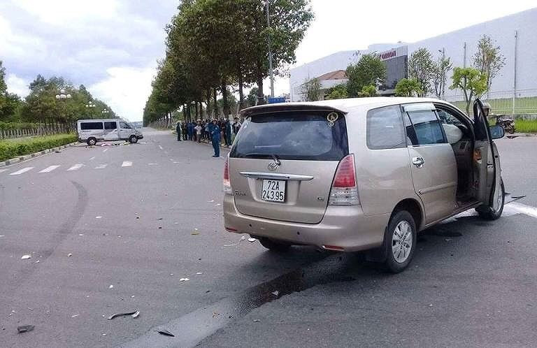 Hiện trường vụ tai nạn khiến 1 người chết, 5 người bị thương. Hiện trường vụ tai nạn khiến 1 người chết, 5 người bị thương.