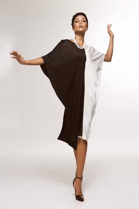 Người đẹp còn phối hai sắc màu trắng, đen trên cùng một tổng thể hoặc bố trí chúng đối xứng qua trục trên cùng một thiết kế