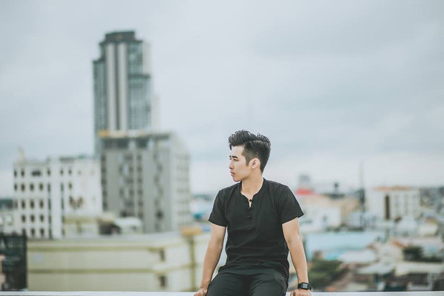  Xuất phát từ tuổi thơ khó khăn không đủ ăn đủ mặc, chàng trai Phúc Thịnh đồng cảm và thường khởi xướng để các bạn cùng có cơ hội chia sẻ trong nhiều chương trình hỗ trợ trẻ em, người già và những hoạt động giúp đỡ người lao động khó khăn.