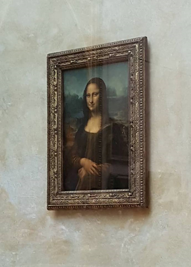 Cận cảnh bức chân dung bí ẩn 