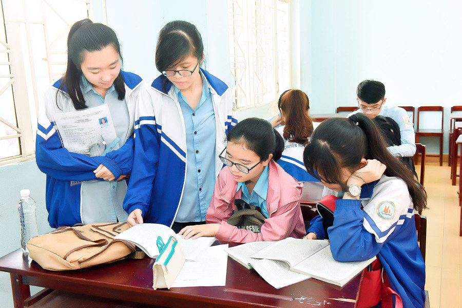 Tuy nhiên, Ngữ văn là môn duy nhất thi theo hình thức tự luận nên nhiều thí sinh tỏ ra lo lắng.