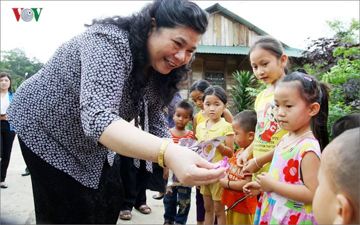 Những năm qua, trẻ em đã nhận được nhiều sự quan tâm của Đảng và Nhà nước. Tuy nhiên, trẻ em ở vùng cao Lai Châu vẫn còn nhiều thiệt thòi.