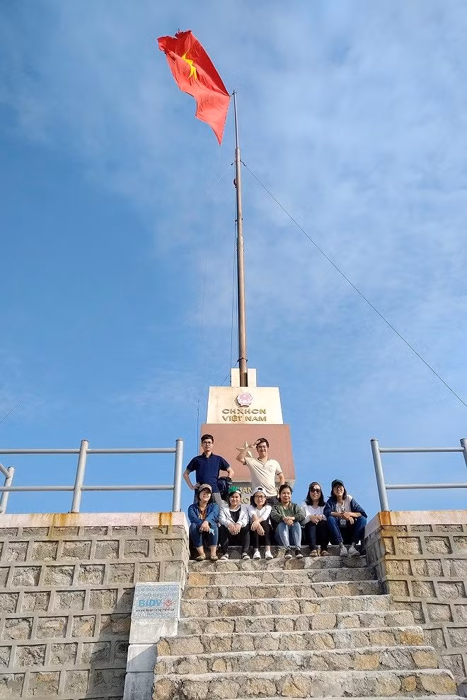 Cột cờ Tổ quốc ở Cù Lao Xanh.