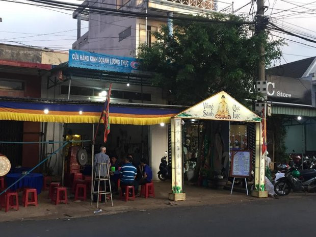 Gia đình tổ chức tang lễ cho nạn nhân.