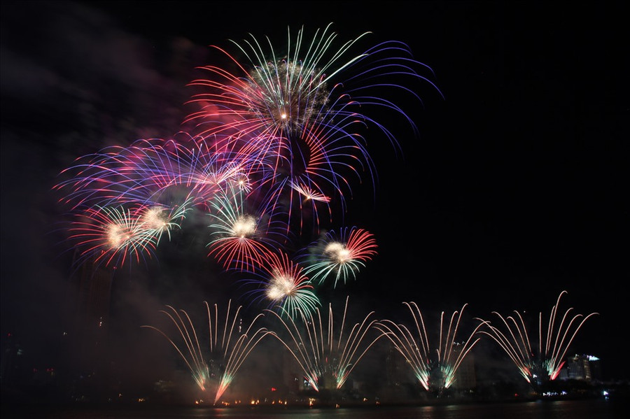  Đặc biệt, màn trình diễn của Hồng Kông còn sử dụng một bài hát tiếng Việt, làm nổi bật màu sắc của Việt Nam. Ảnh: N.T