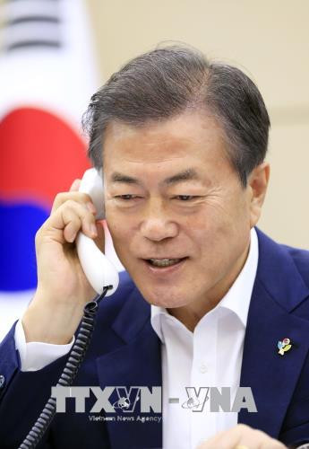 Tổng thống Hàn Quốc Moon Jae-in ngày 11/6 đã có cuộc điện đàm với Tổng thống Mỹ để thảo luận về những diễn biến liên quan tình hình trên Bán đảo Triều Tiên. Ảnh: YONHAP/ TTXVN