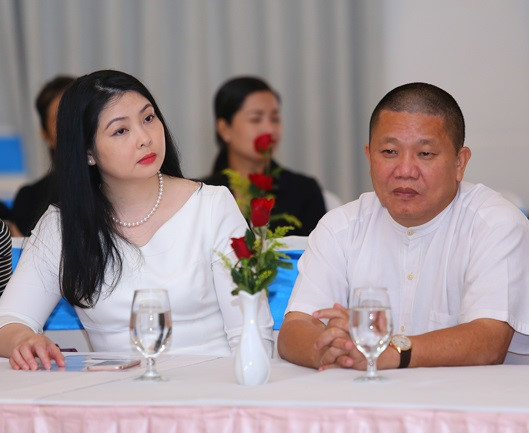 HSG chính thức đặt chân vào những doanh nghiệp tỷ đô của Việt Nam khi ghi dấu doanh thu thuần năm tài chính 2016 - 2017 lên đến 26.149 tỷ đồng. HSG chính thức đặt chân vào những doanh nghiệp tỷ đô của Việt Nam khi ghi dấu doanh thu thuần năm tài chính 2016 - 2017 lên đến 26.149 tỷ đồng.