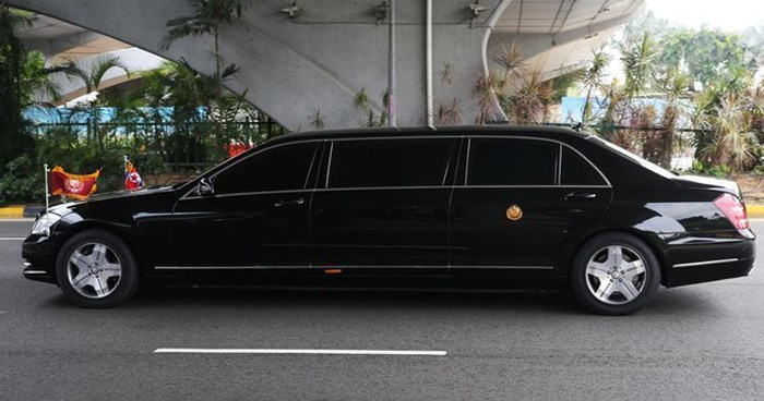 Cận cảnh một chiếc xe của đoàn Triều Tiên.