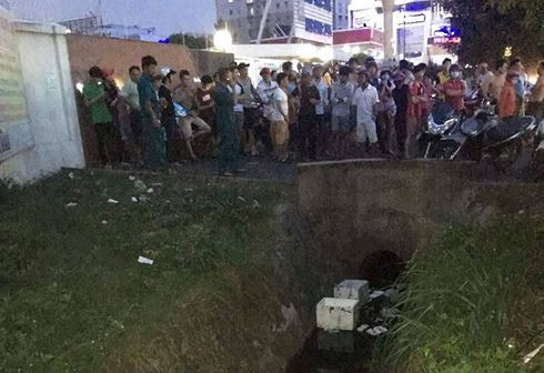 Hiện trường phát hiện thi thể lạ thường.