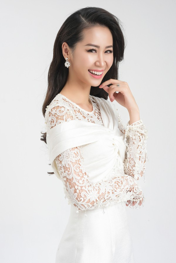 Dương Thùy Linh cho biết ban đầu cô không muốn đi thi nhưng nhờ sự động viên của chồng và gia đình nên cô tự tin hơn.