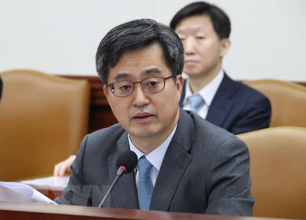 Bộ trưởng Tài chính Hàn Quốc Kim Dong-yeon.