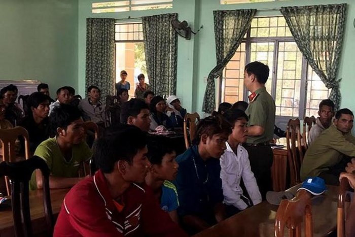 Buổi kiểm điểm do Công an huyện Đak Pơ chủ trì