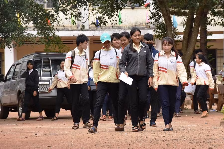  Thí sinh Trường THPT Nguyễn Thái Học. Ảnh: Nguyễn Tú