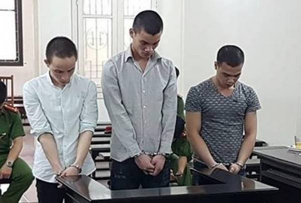 Ba bị cáo tại tòa. Ảnh: Tiền Phong. Ba bị cáo tại tòa. Ảnh: Tiền Phong.