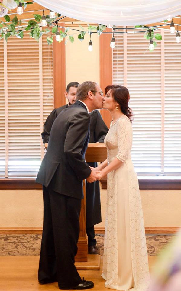 Cựu thành viên nhóm 3A bên chồng Tây Cựu thành viên nhóm 3A bên chồng Tây