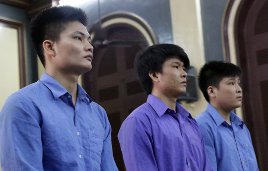  Ba bị cáo tại phiên tòa.