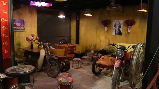 Một không gian hoài cổ được tạo nên từ những món đồ phế thải 