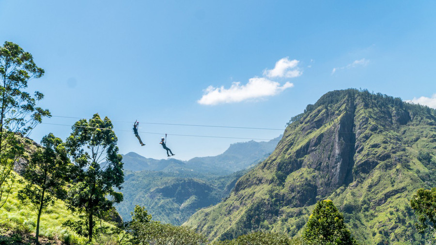  Zipline là trò chơi không thể bỏ qua khi tới nơi này