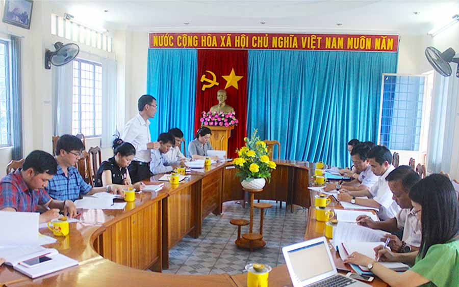  Đoàn khảo sát của Ban Pháp chế HĐND tỉnh Gia Lai làm việc với Sở Tư pháp về hoạt động công chứng trên địa bàn tỉnh. Ảnh: H.T