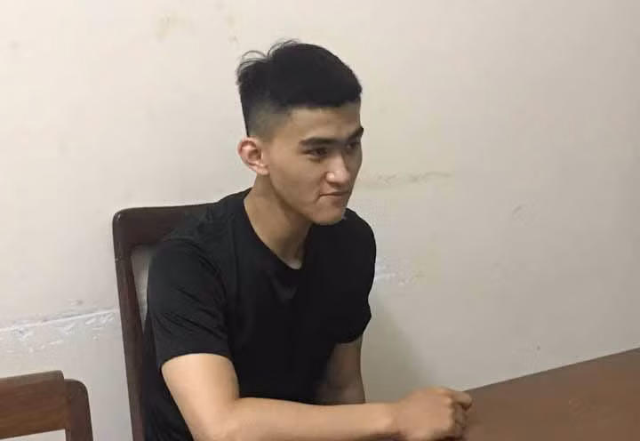 Đối tượng Trương Đình Anh Nguyên tại Cơ quan Công an. Ảnh: Văn Ngọc