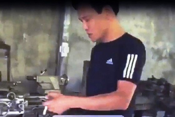 Ông Đỗ Đức Lân (ảnh cắt từ clip) Ông Đỗ Đức Lân (ảnh cắt từ clip)