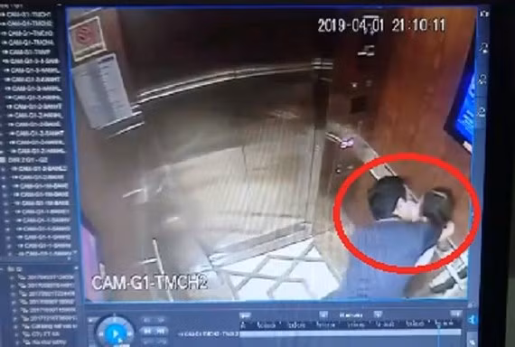  Hình ảnh cắt từ clip vụ việc