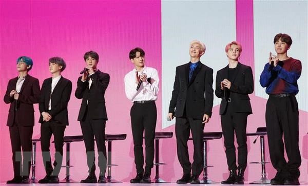 Nhóm nhạc BTS với bảy thành viên. (Nguồn: Yonhap/TTXVN)