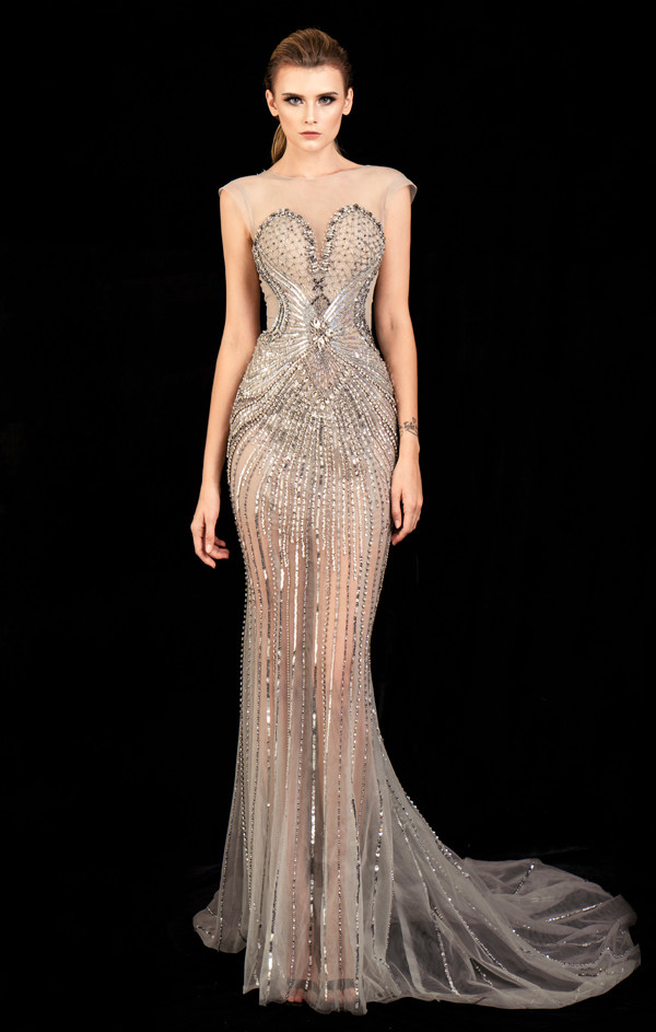  Vải xuyên thấu sexy và hợp không khí được nhà mốt Việt chọn lựa làm chất liệu chủ đạo cho các bộ cánh dạ tiệc mùa hè.