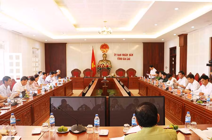 Quang cảnh buổi làm việc. Ảnh: Q.T