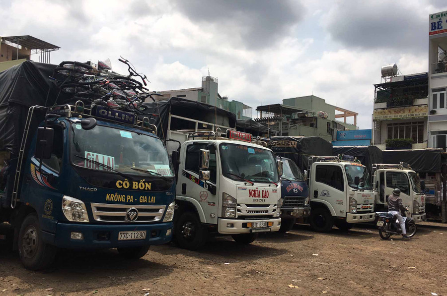 Xăng dầu tăng giá sẽ tác động trực tiếp tới ngành vận tải. Ảnh: Vũ Thảo