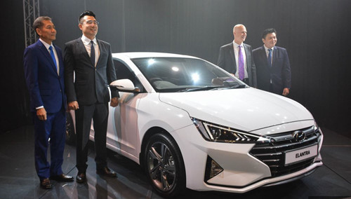 Liên doanh Hyundai-Sime Darby Motors (HSDM) vừa trình làng phiên bản Hyundai Elantra 2019 tại Malaysia  Liên doanh Hyundai-Sime Darby Motors (HSDM) vừa trình làng phiên bản Hyundai Elantra 2019 tại Malaysia