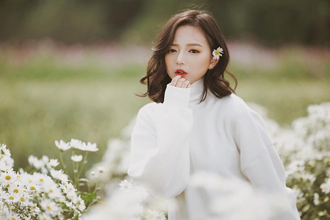  Kim Chi chia sẻ, công việc của một streamer và mẫu ảnh có những khó khăn và vất vả nhất định. Tuy nhiên, vì đó là đam mê nên cho đến giờ cô nàng vẫn cố gắng theo đuổi.