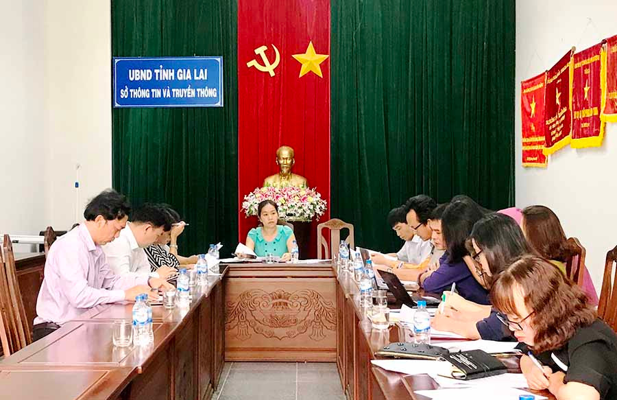  Quang cảnh buổi làm việc. Ảnh Trần Dung