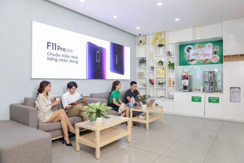  Chăm sóc khách hàng tiêu chuẩn tại service club của Oppo. Thông tin về Realme và sản phẩm xem tại website.
