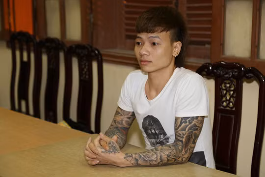 Khá Bảnh tại trụ sở Công an - Ảnh: Công an cung cấp